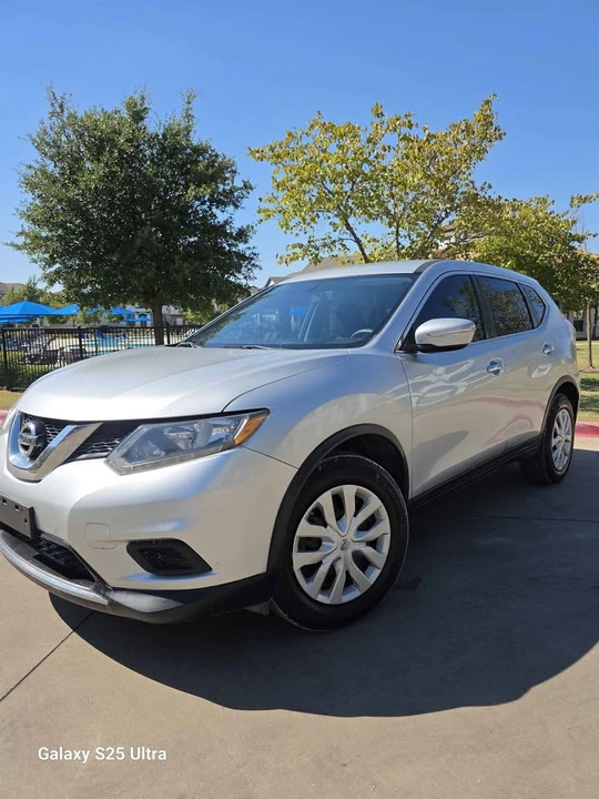 2015 Nissan Rogue - Image 2 of 12