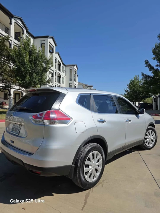 2015 Nissan Rogue - Image 5 of 13