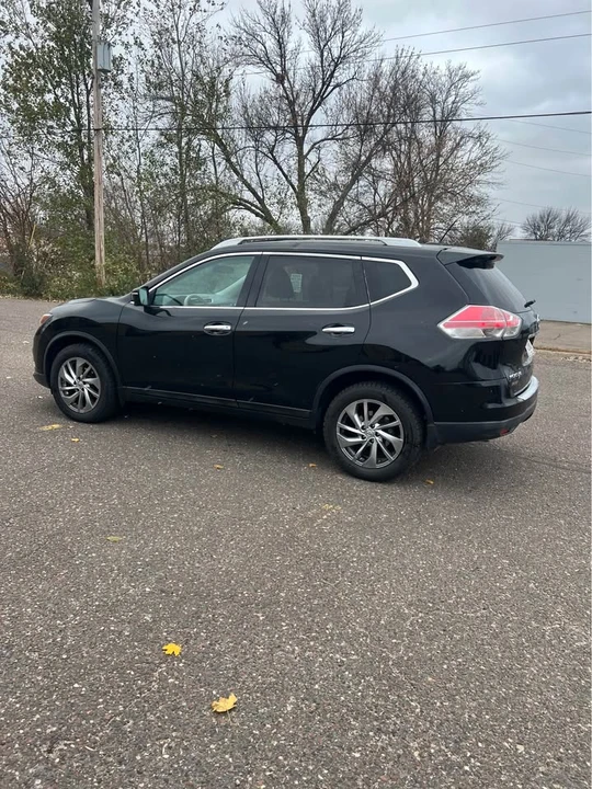 2015 Nissan Rogue - Image 8 of 20
