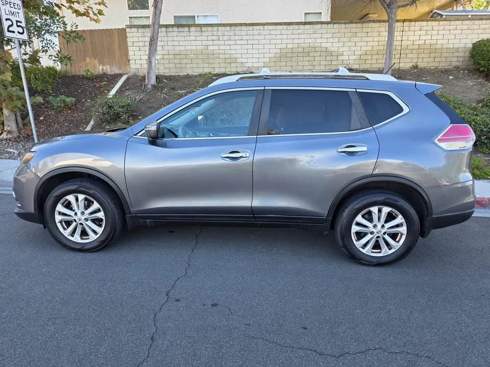 2015 Nissan Rogue - Image 5 of 20