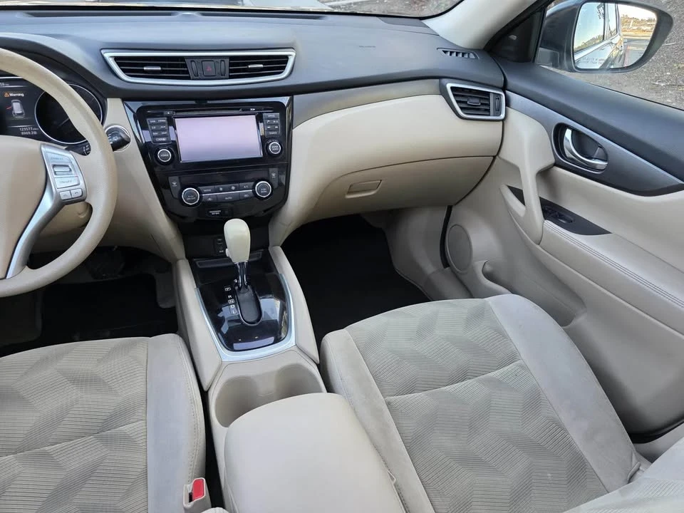 2015 Nissan Rogue - Image 15 of 20