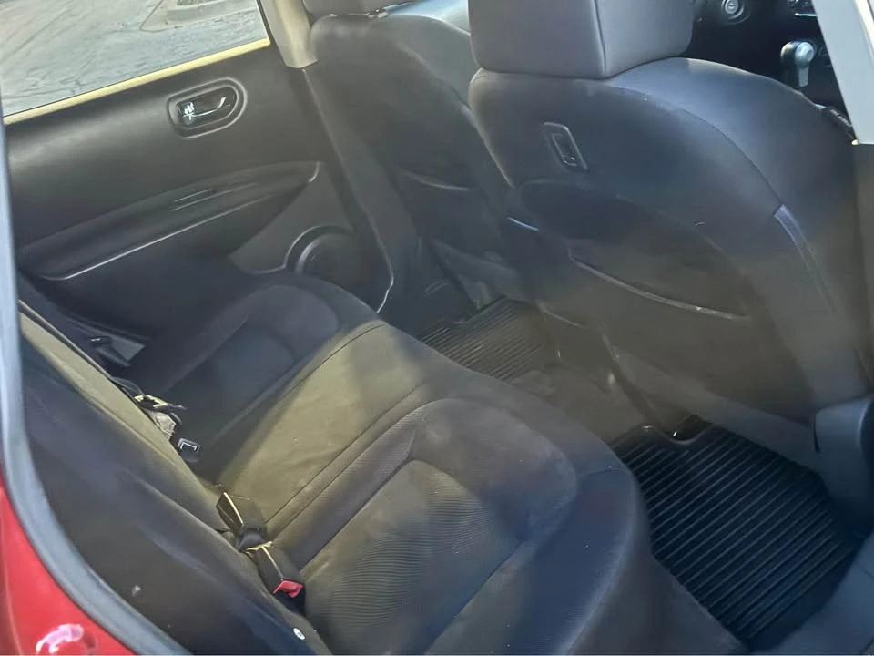 2015 Nissan Rogue - Image 7 of 7