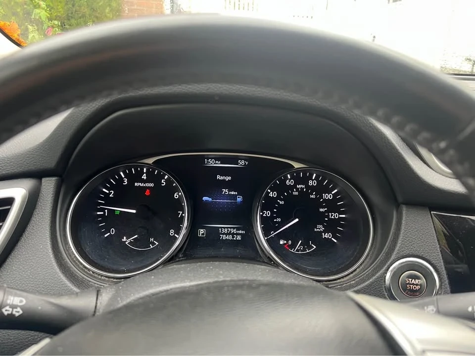 2015 Nissan Rogue - Image 10 of 10