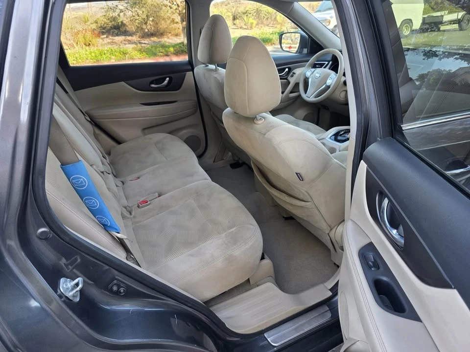 2015 Nissan Rogue - Image 17 of 20