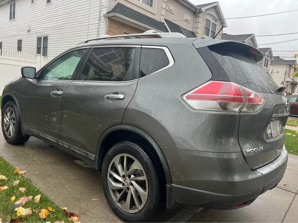 2015 Nissan Rogue - Image 6 of 10