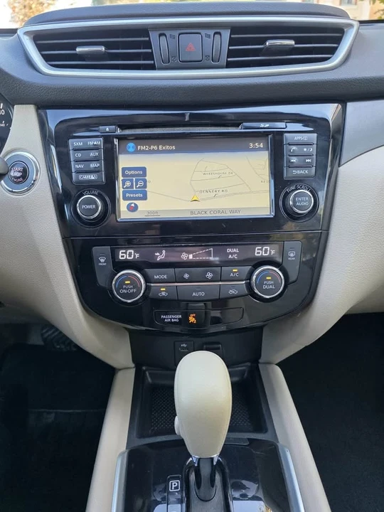 2015 Nissan Rogue - Image 7 of 20