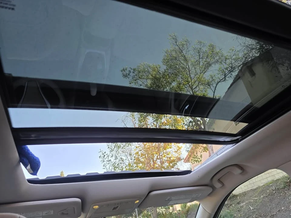 2015 Nissan Rogue - Image 19 of 20