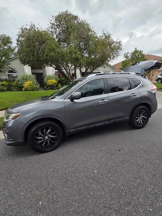 2015 Nissan Rogue - Image 6 of 7