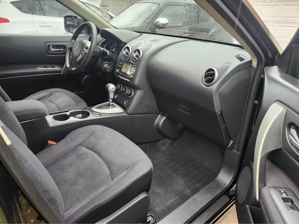 2015 Nissan Rogue - Image 13 of 16