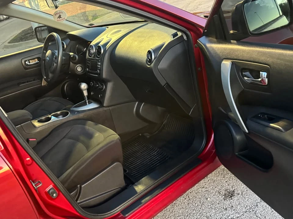 2015 Nissan Rogue - Image 4 of 7