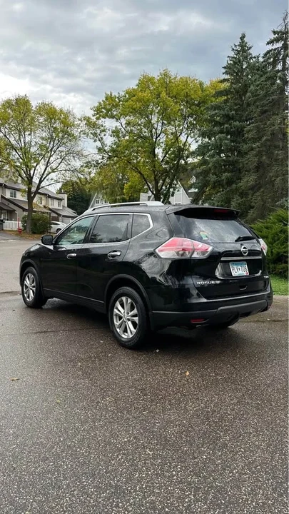2015 Nissan Rogue - Image 4 of 18