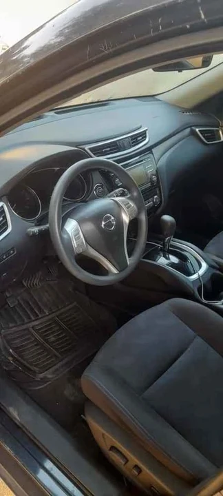 2015 Nissan Rogue - Image 7 of 8