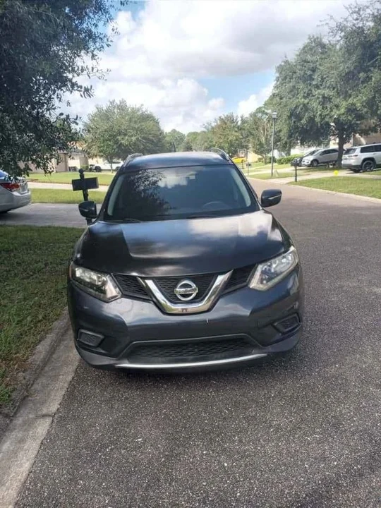 2015 Nissan Rogue - Image 6 of 8