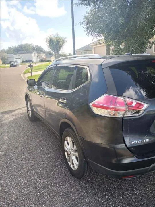 2015 Nissan Rogue - Image 4 of 8