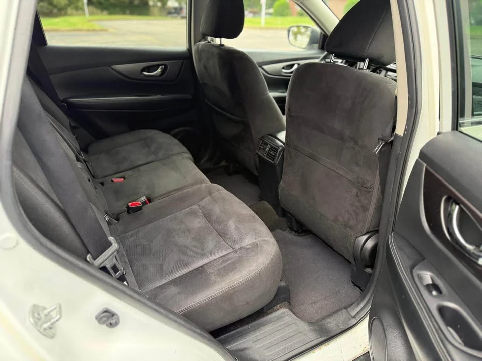 2015 Nissan Rogue - Image 9 of 16