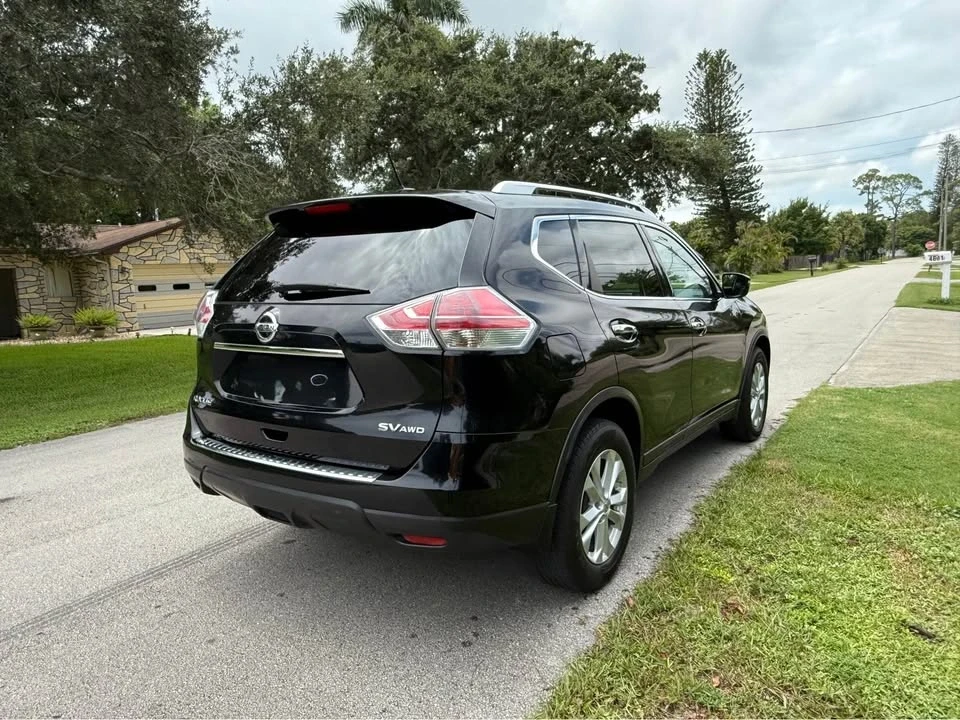 2015 Nissan Rogue - Image 5 of 13