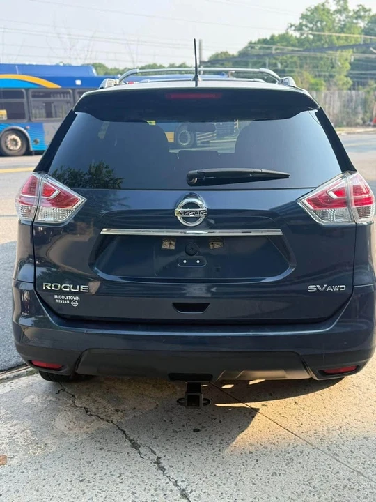 2015 Nissan Rogue - Image 7 of 17