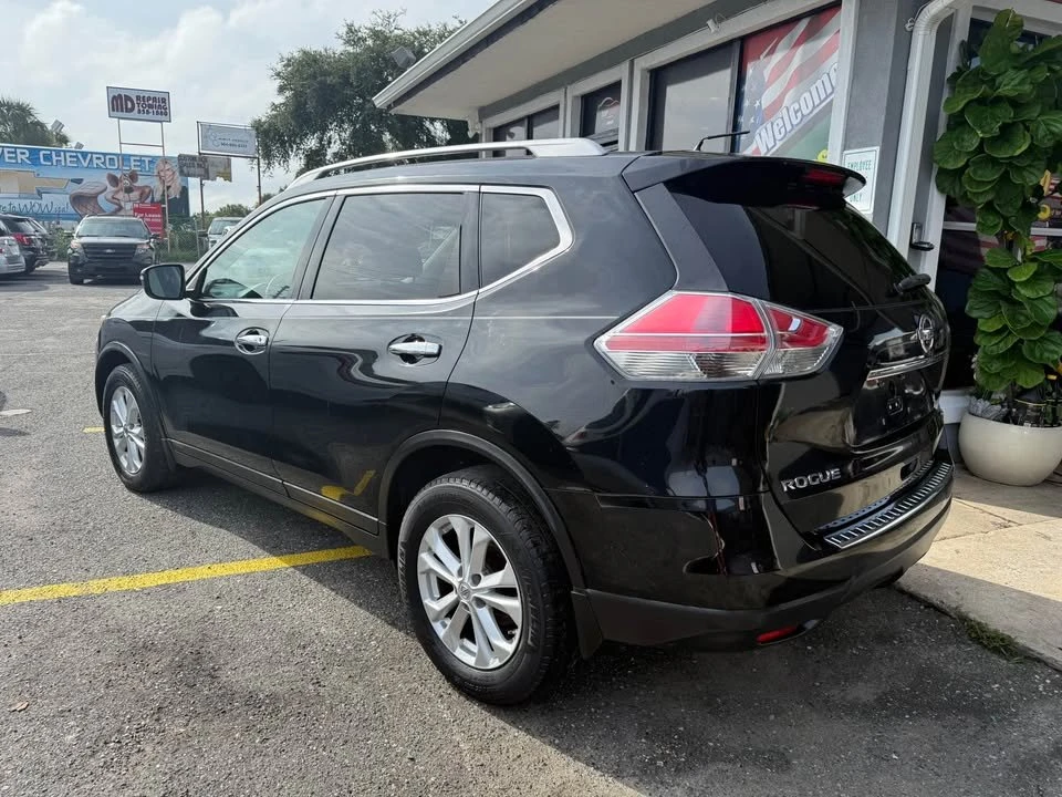 2015 Nissan Rogue - Image 4 of 12