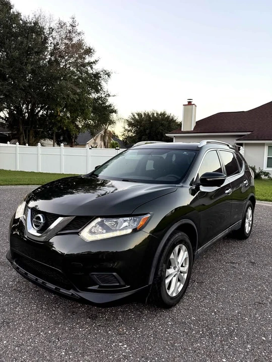 2015 Nissan Rogue - Image 4 of 9