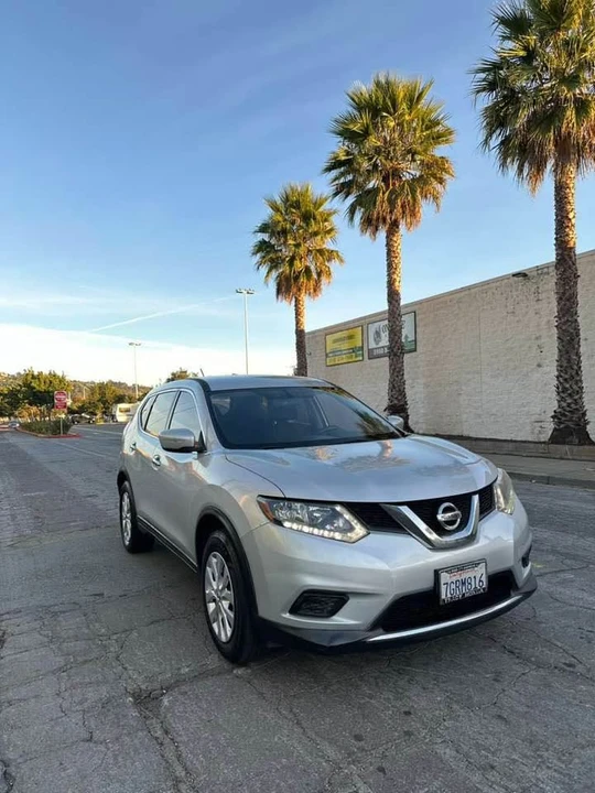 2015 Nissan Rogue - Image 16 of 20