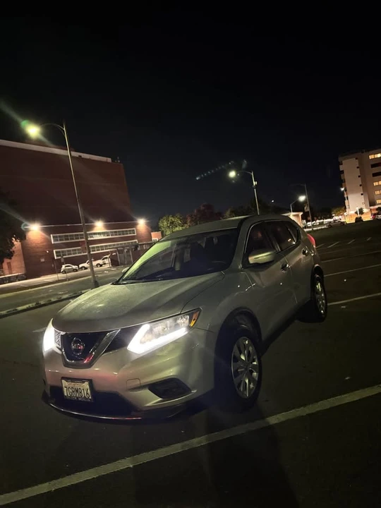 2015 Nissan Rogue - Image 4 of 20