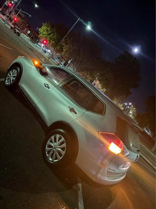 2015 Nissan Rogue - Image 9 of 20