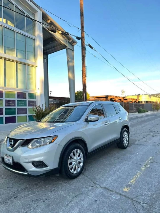 2015 Nissan Rogue - Image 14 of 20