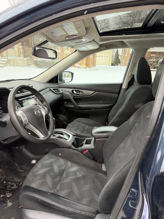 2015 Nissan Rogue - Image 5 of 8