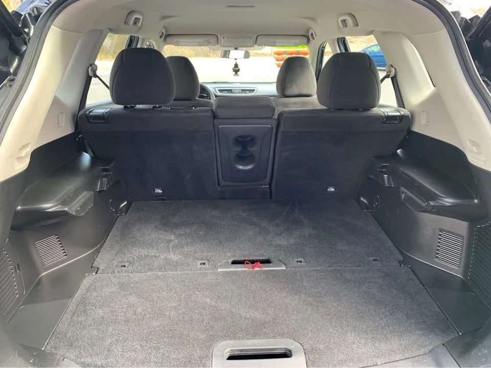2015 Nissan Rogue - Image 9 of 17