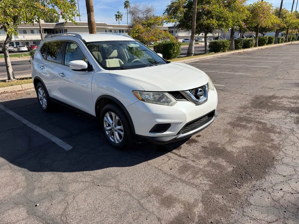 2015 Nissan Rogue - Image 3 of 12