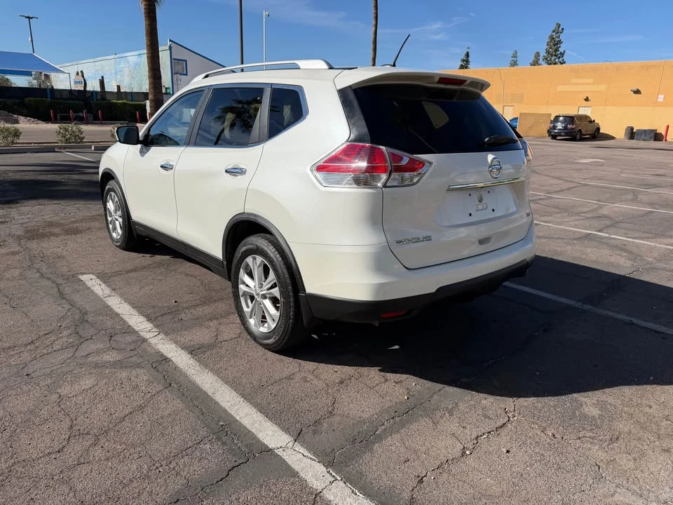 2015 Nissan Rogue - Image 7 of 12