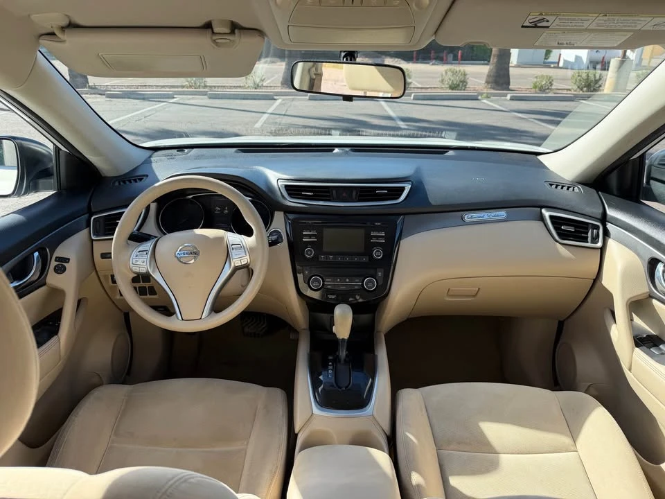 2015 Nissan Rogue - Image 10 of 12