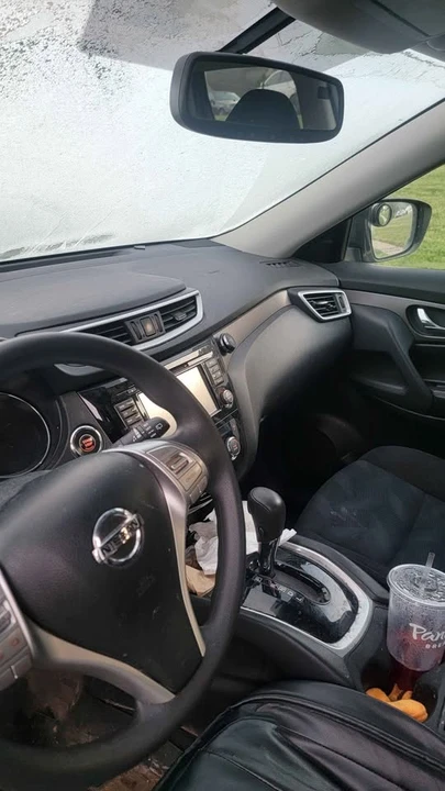 2015 Nissan Rogue - Image 6 of 16