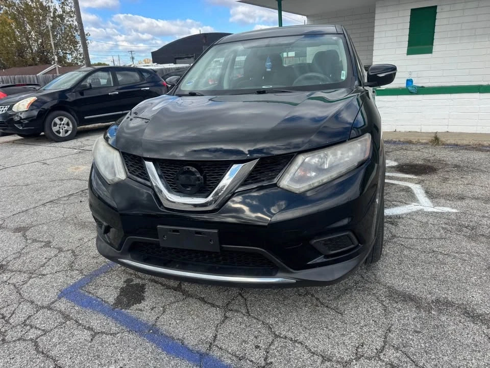 2015 Nissan Rogue - Image 4 of 11