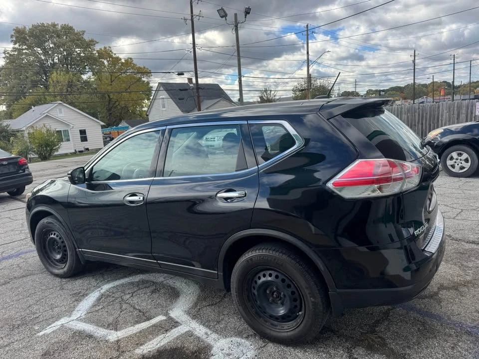 2015 Nissan Rogue - Image 3 of 11