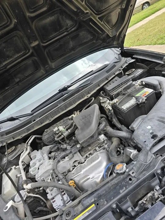 2015 Nissan Rogue - Image 6 of 10