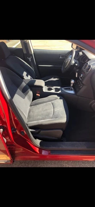 2015 Nissan Rogue - Image 2 of 4