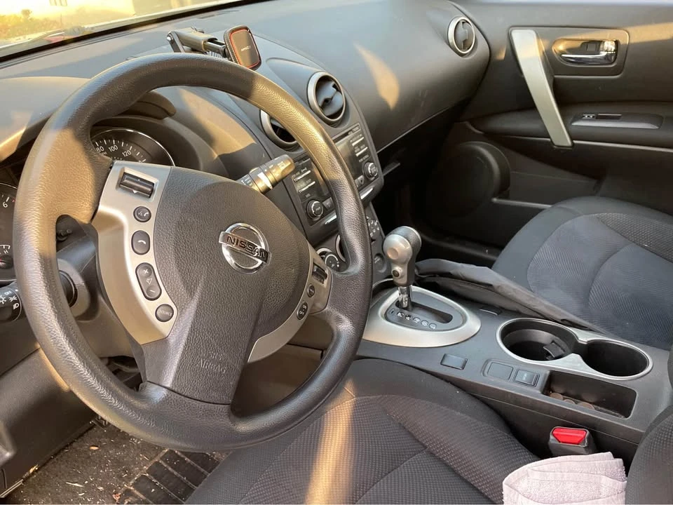 2015 Nissan Rogue - Image 4 of 6