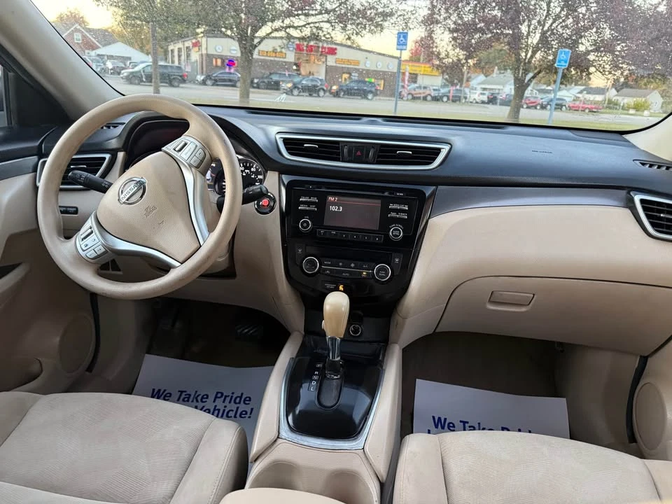 2015 Nissan Rogue - Image 9 of 9