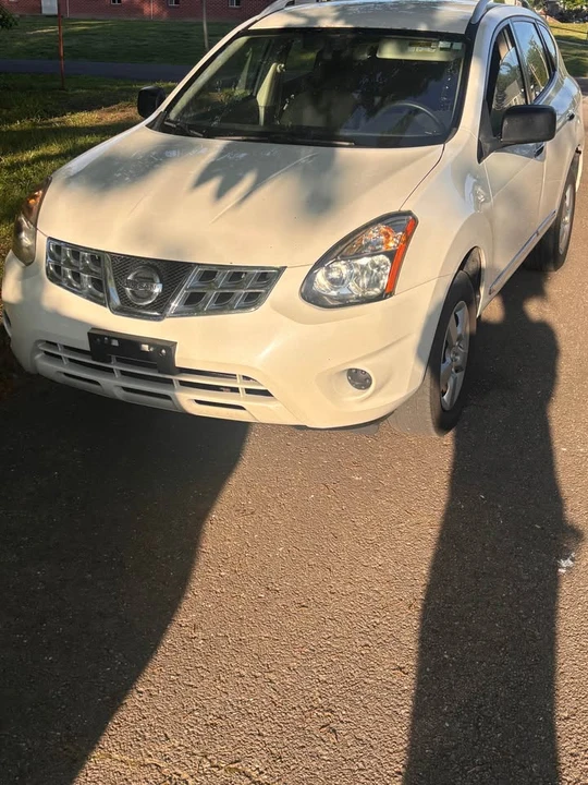 2015 Nissan Rogue - Image 3 of 4
