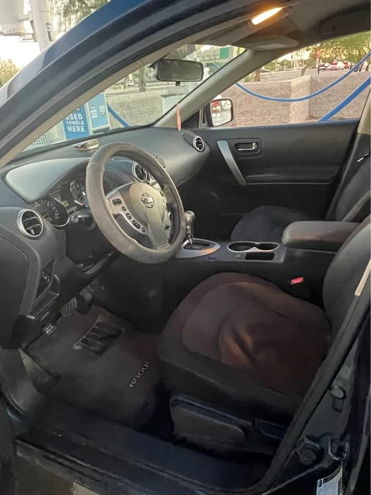 2015 Nissan Rogue - Image 5 of 7