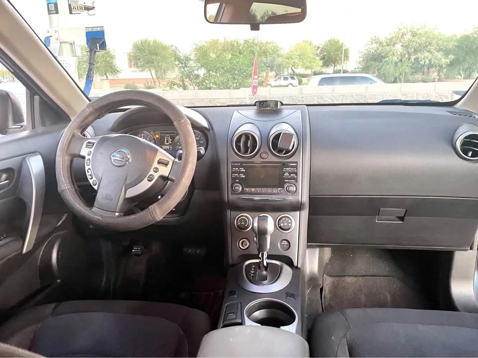 2015 Nissan Rogue - Image 6 of 7