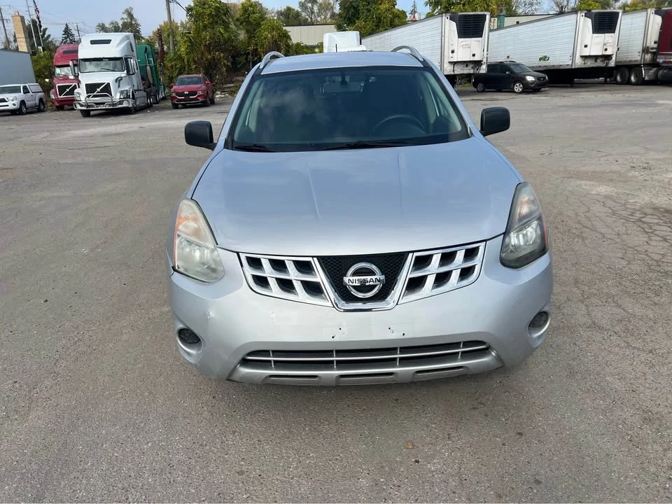 2015 Nissan Rogue - Image 2 of 11
