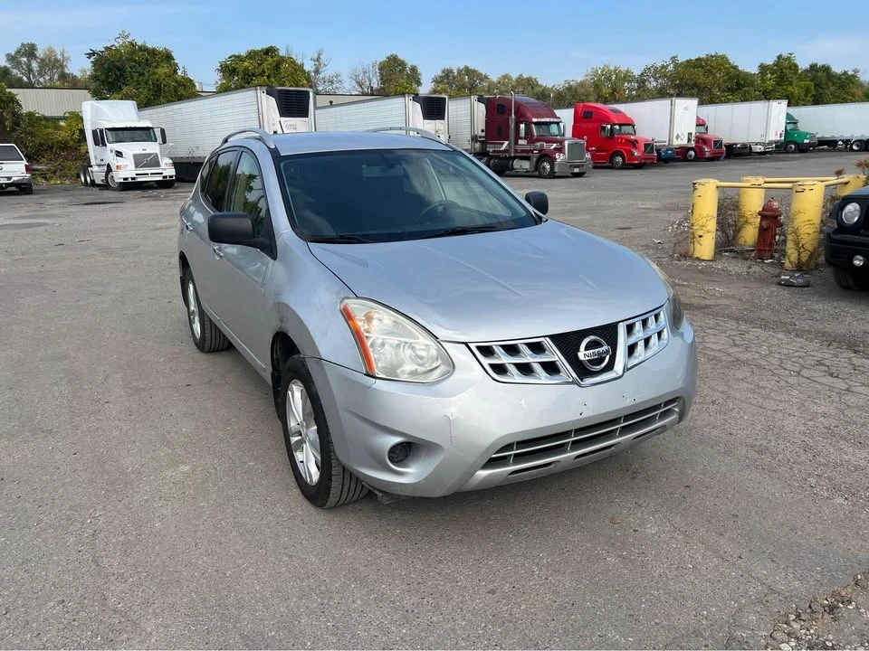 2015 Nissan Rogue - Image 3 of 11