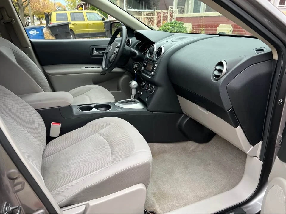 2015 Nissan Rogue - Image 7 of 11
