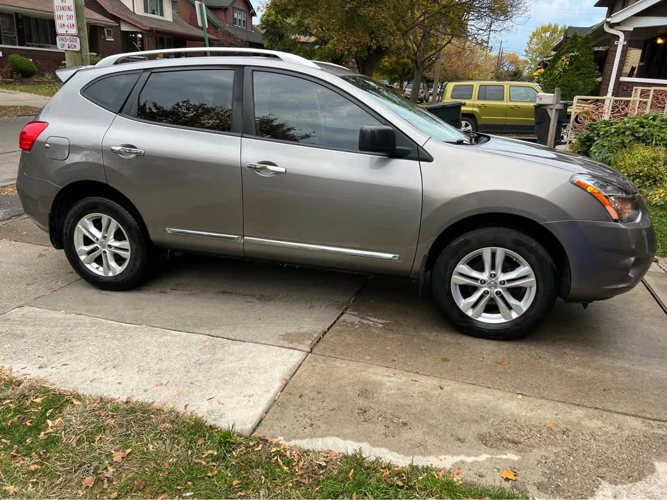 2015 Nissan Rogue - Image 11 of 11