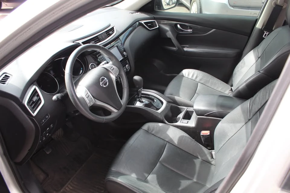 2015 Nissan Rogue - Image 9 of 9