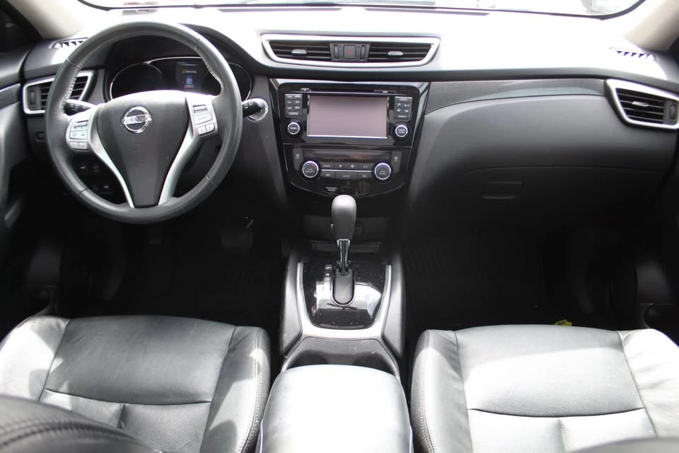 2015 Nissan Rogue - Image 6 of 9