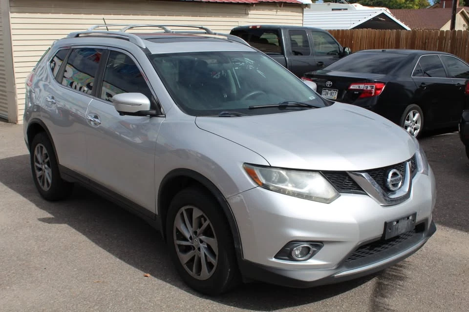 2015 Nissan Rogue - Image 3 of 9