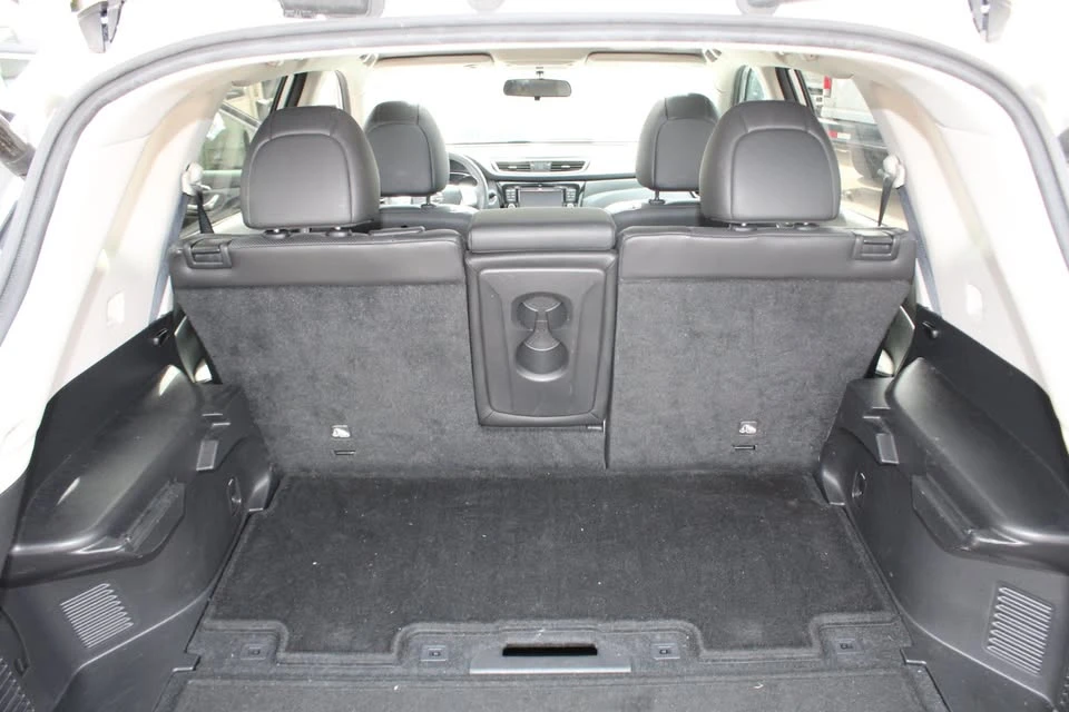 2015 Nissan Rogue - Image 7 of 9